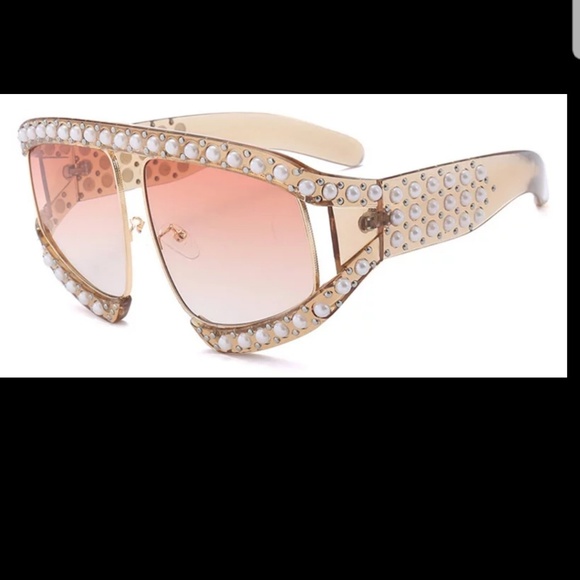 Accessories - Sunnies